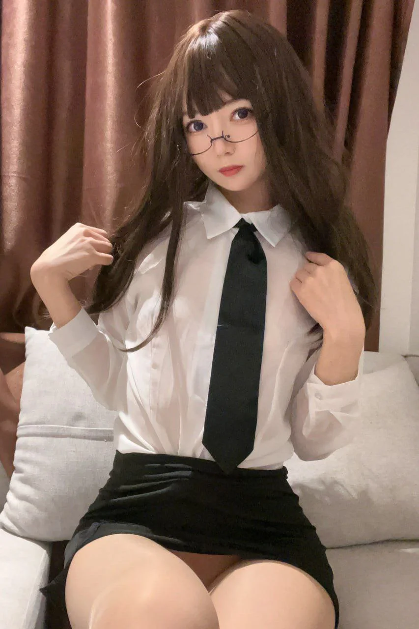 51酱 - 肉丝眼镜娘 [51P,7V-235MB] tg@simisebaisi 【丝足阁】005.webp